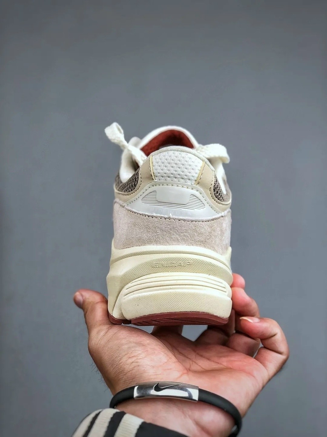 кроссовки new balance,кроссовки женские new balance,кроссовки loro piana x new balance 990v6,кроссовки new balance 990 x loro piana,кроссовки loro piana