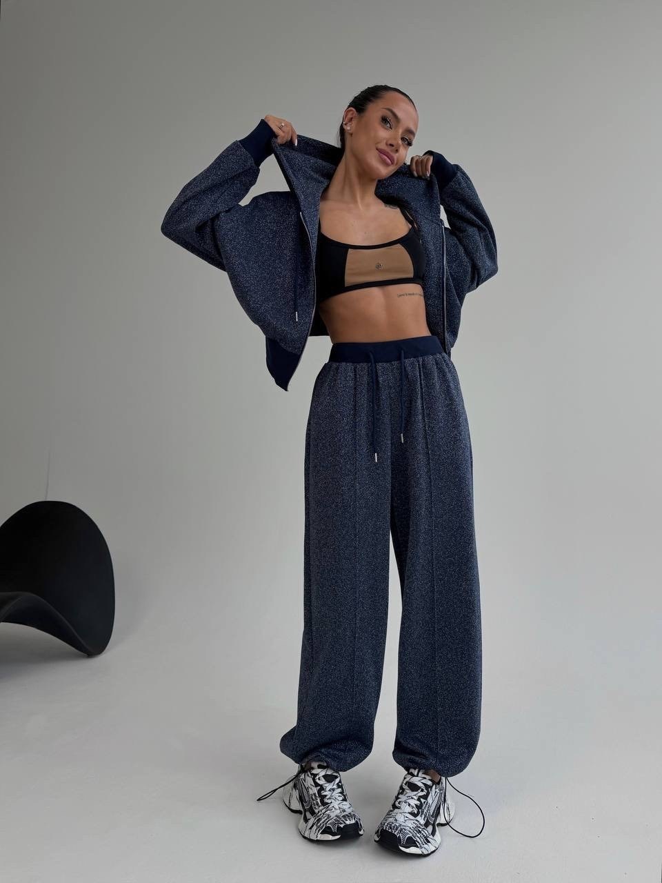 костюм оверсайз со штанами 2 в 1,костюм оверсайз без начеса ari store,костюм оверсайз,костюм спортивный оверсайз,костюм женский