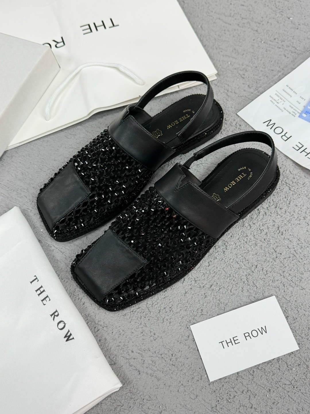 женские шлепанцы,,модные сандалии,женские босоножки,модные шлепанцы