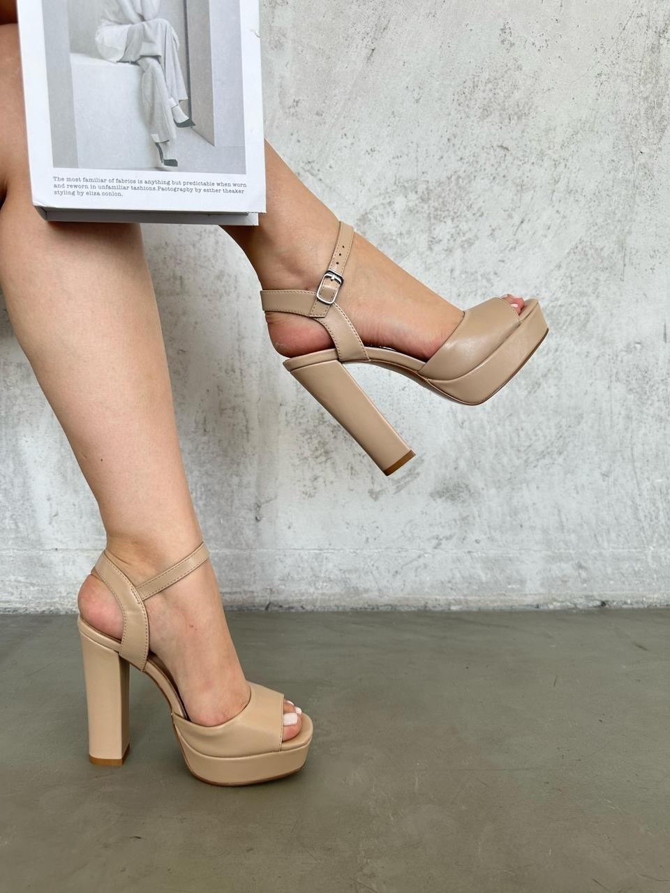 бежевые босоножки,женские босоножки,босоножки на каблуках,элегантные босоножки,босоножки на высоком