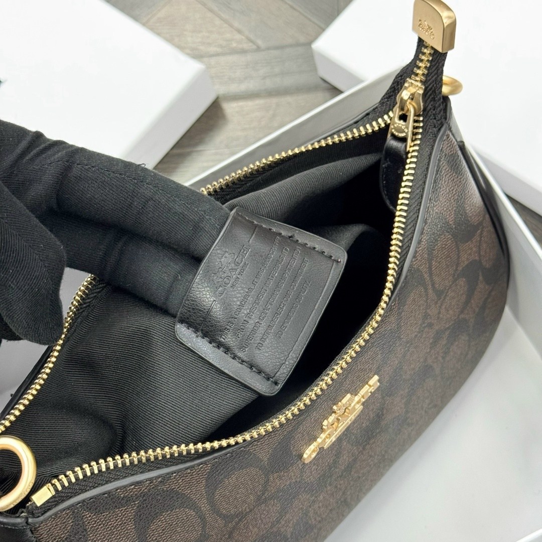 женская сумка coach,coach сумка,брендовая сумка через плечо coach,сумка на плечо coach,брендовая сумка coach