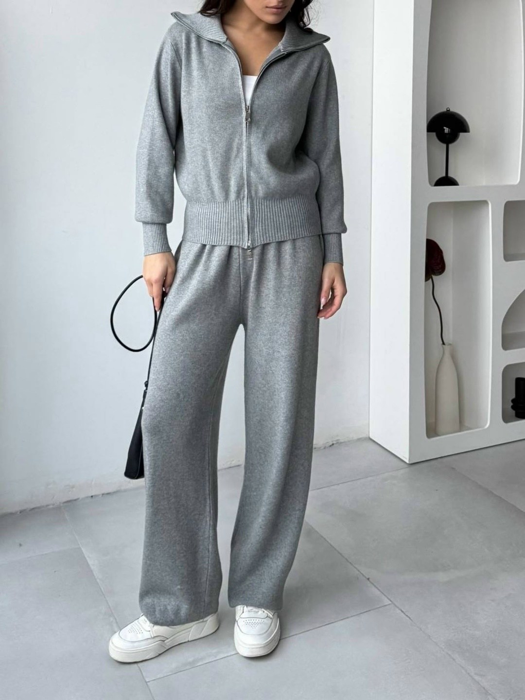 трикотажный костюм,женский трикотажный костюм,костюм серый,спортивный костюм,трикотажный костюм серый