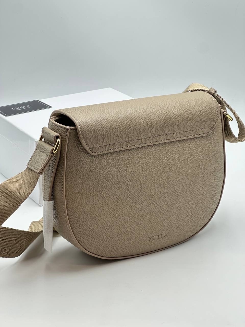 женская сумка,сумка,сумка через плечо coccinelle,сумка coccinelle,coccinelle сумка на плечо