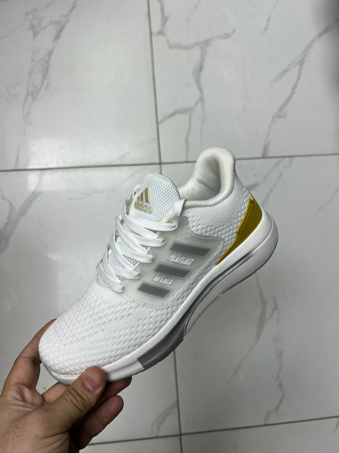 кроссовки adidas,кроссовки женские adidas,кроссовки женские дышащие адидас,кроссовки,