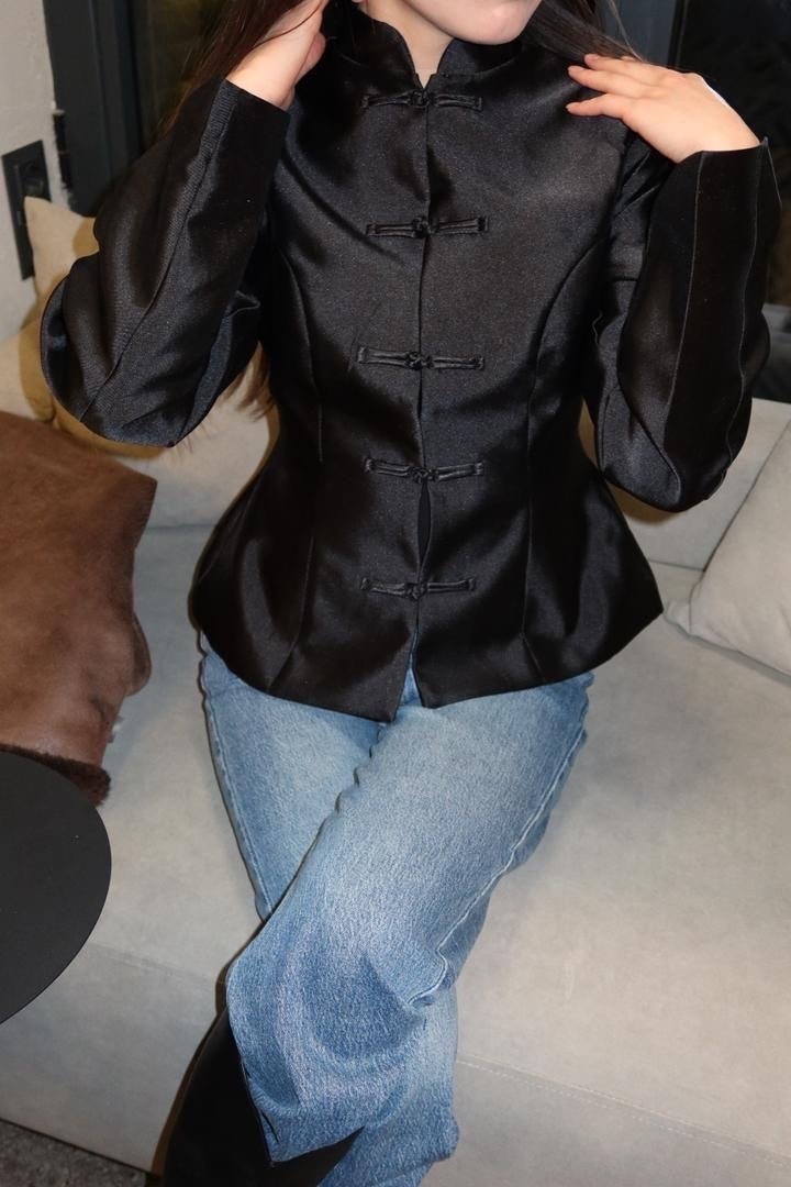 жакет,пиджак приталенный,приталенный жакет зарина,пиджак,приталенный жакет