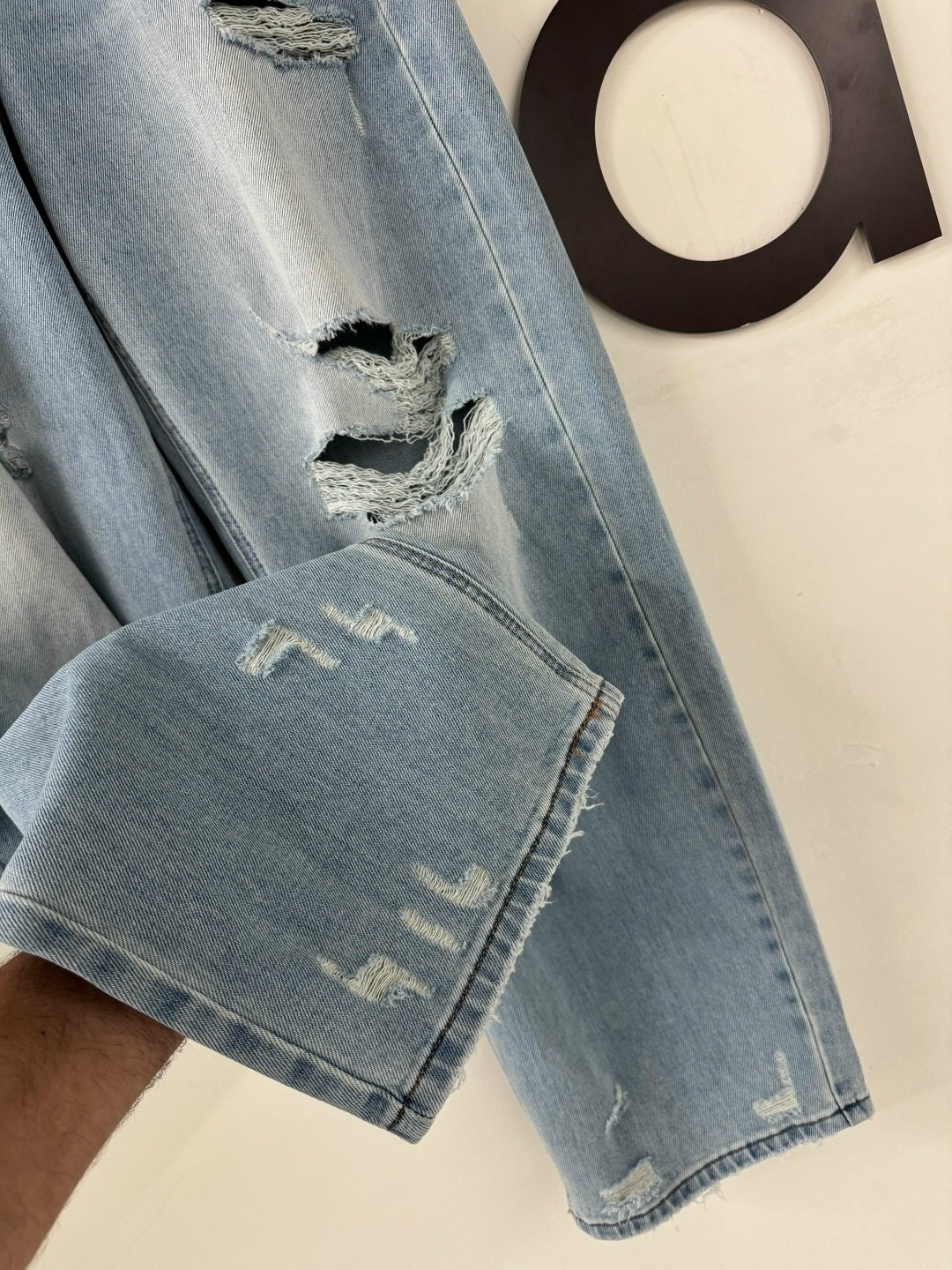 джинсы женские рваные,джинсы широкие,рваные джинсы,джинсы брюки,джинсы женские