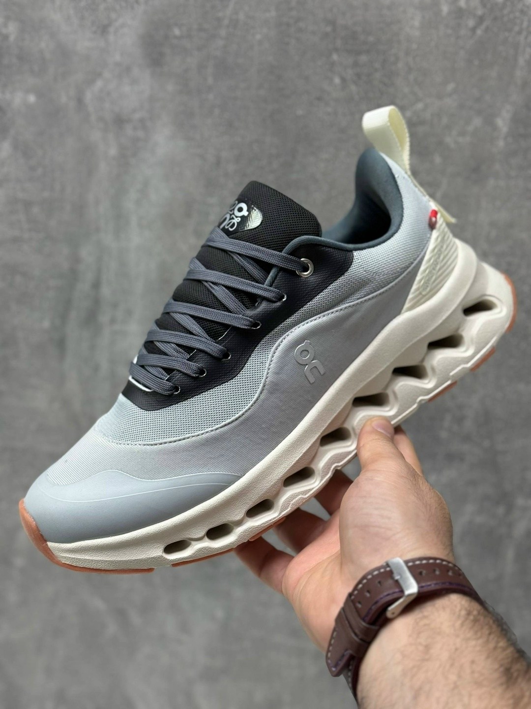 кроссовки on cloudrunner 2 цвет eclipse black,кроссовки cloudrunner 2 on черный,,кроссовки on cloudflow,мужские кроссовки