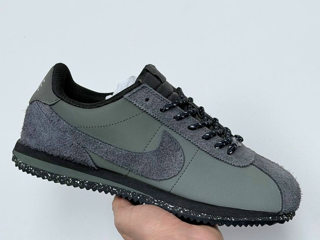 кроссовки nike nike classic cortez leather,nike cortez classic,nike classic cortez leather black 749571-002,кроссовки nike cortez,мужские nike classic cortez кожаные черные кроссовки