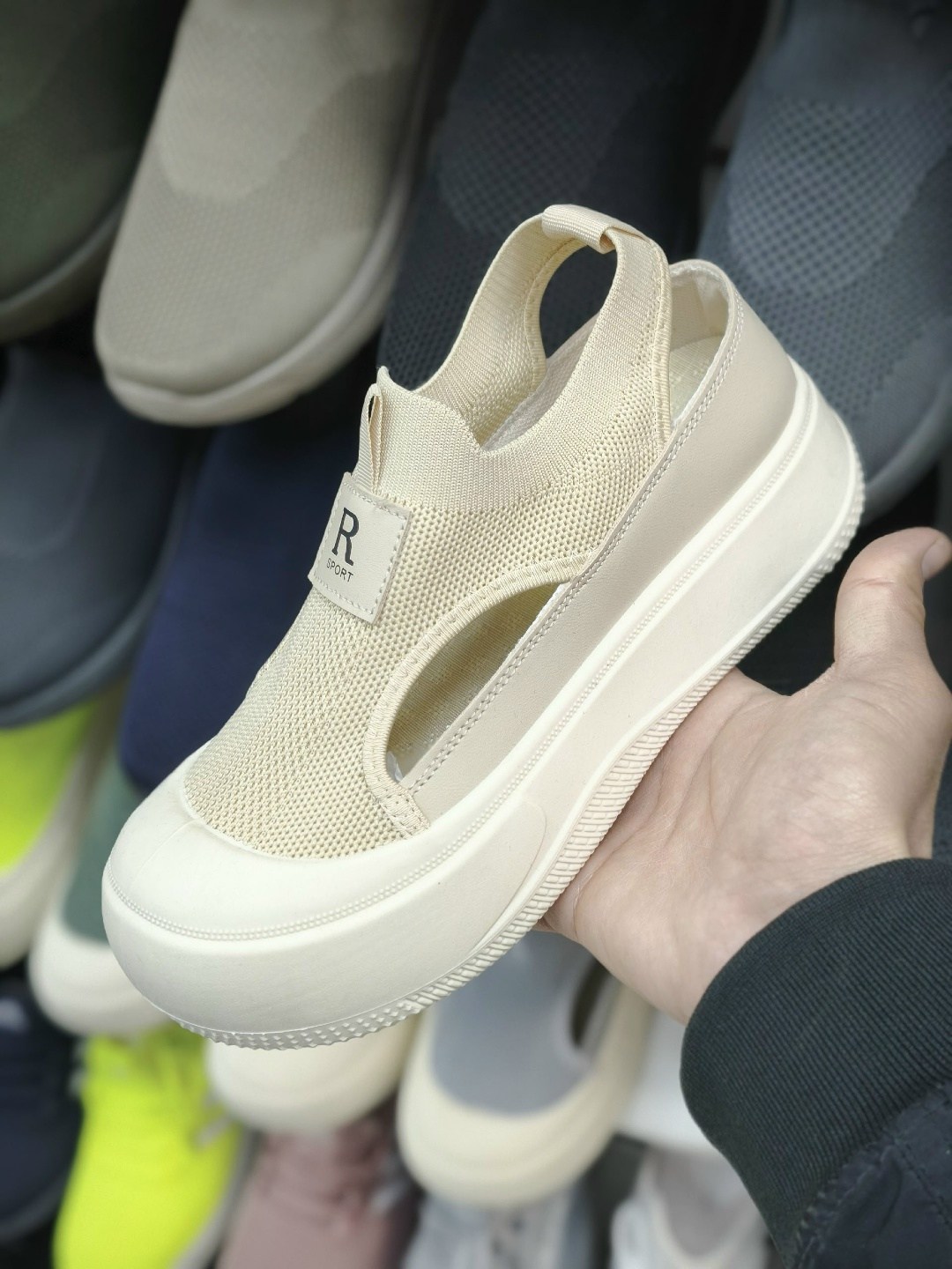 ,женская ,женские кроссовки,повседневная ,парусиновая