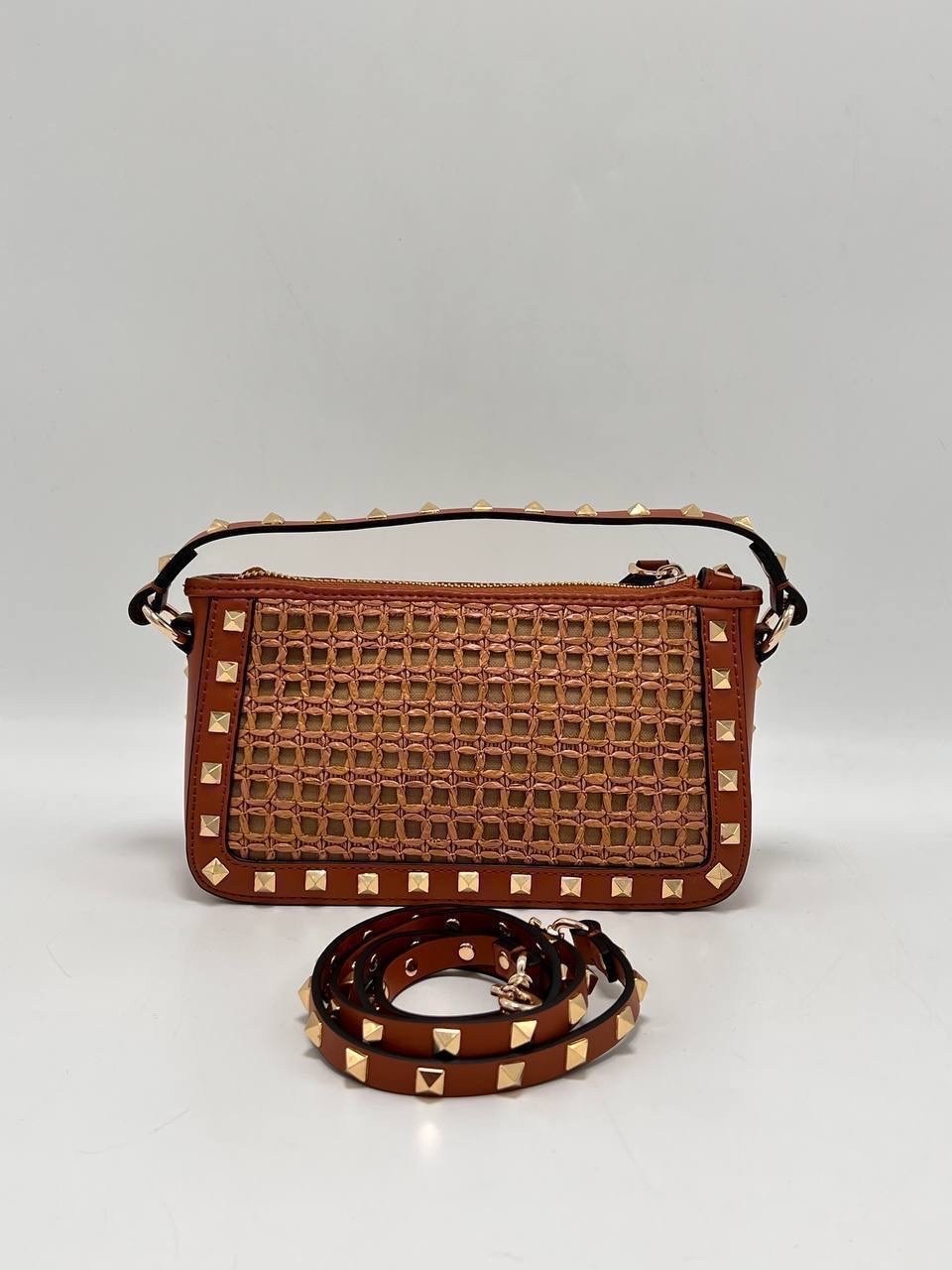 женская сумка,сумки valentino,черная маленькая сумка rockstud valentino garavani,сумка,сумка valentino garavani