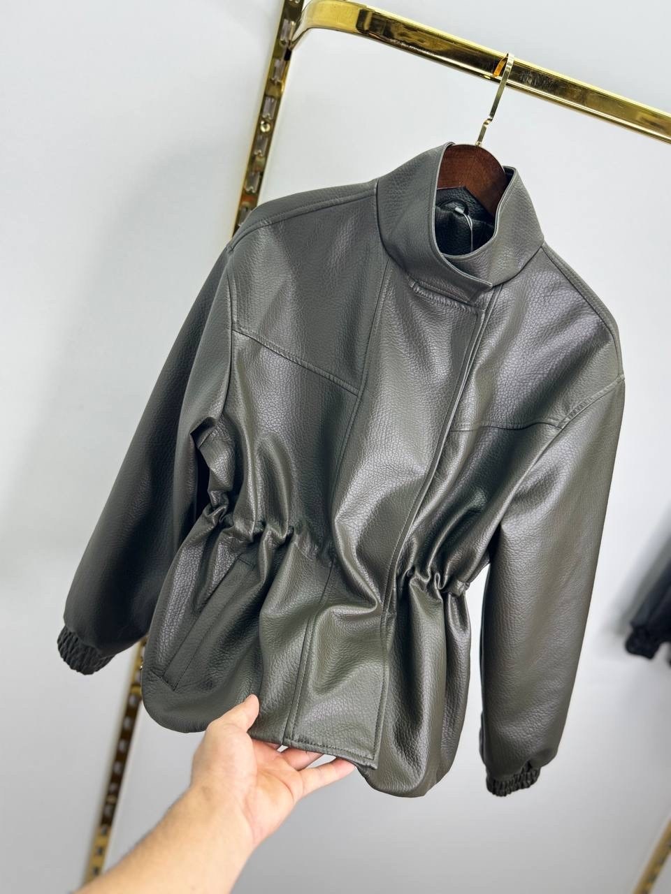 женская кожаная куртка,куртка кожаная,куртка женская из искусственной кожи,женская кожаная куртка-бомбер,модные кожаные куртки