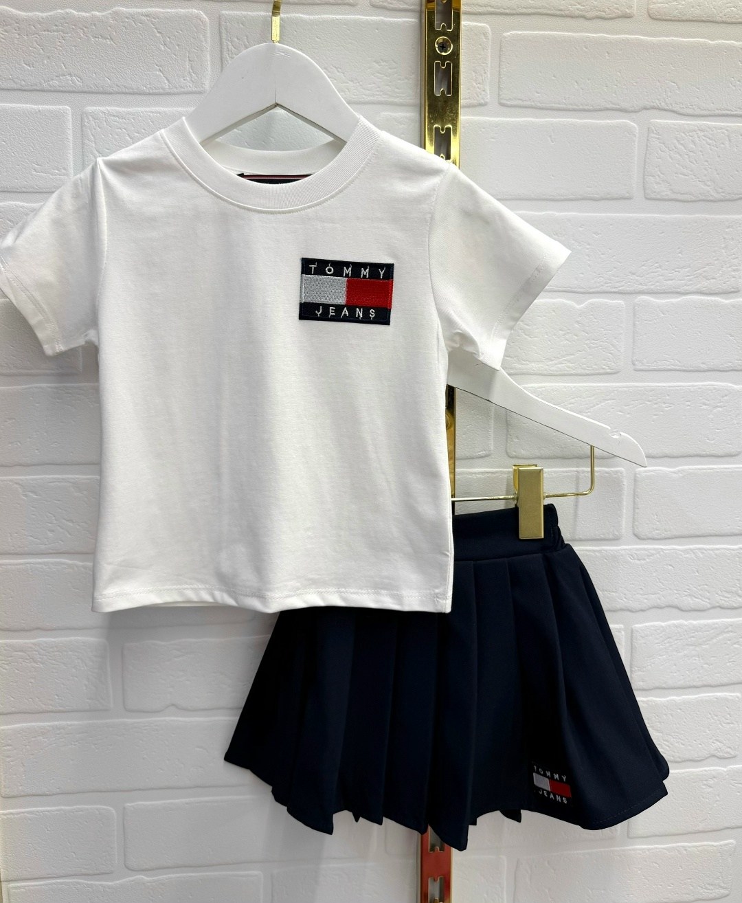 белая футболка томми хилфигер,футболка мужская tommy hilfiger,tommy hilfiger tommy hilfiger,майка томми хилфигер,футболки tommy hilfiger