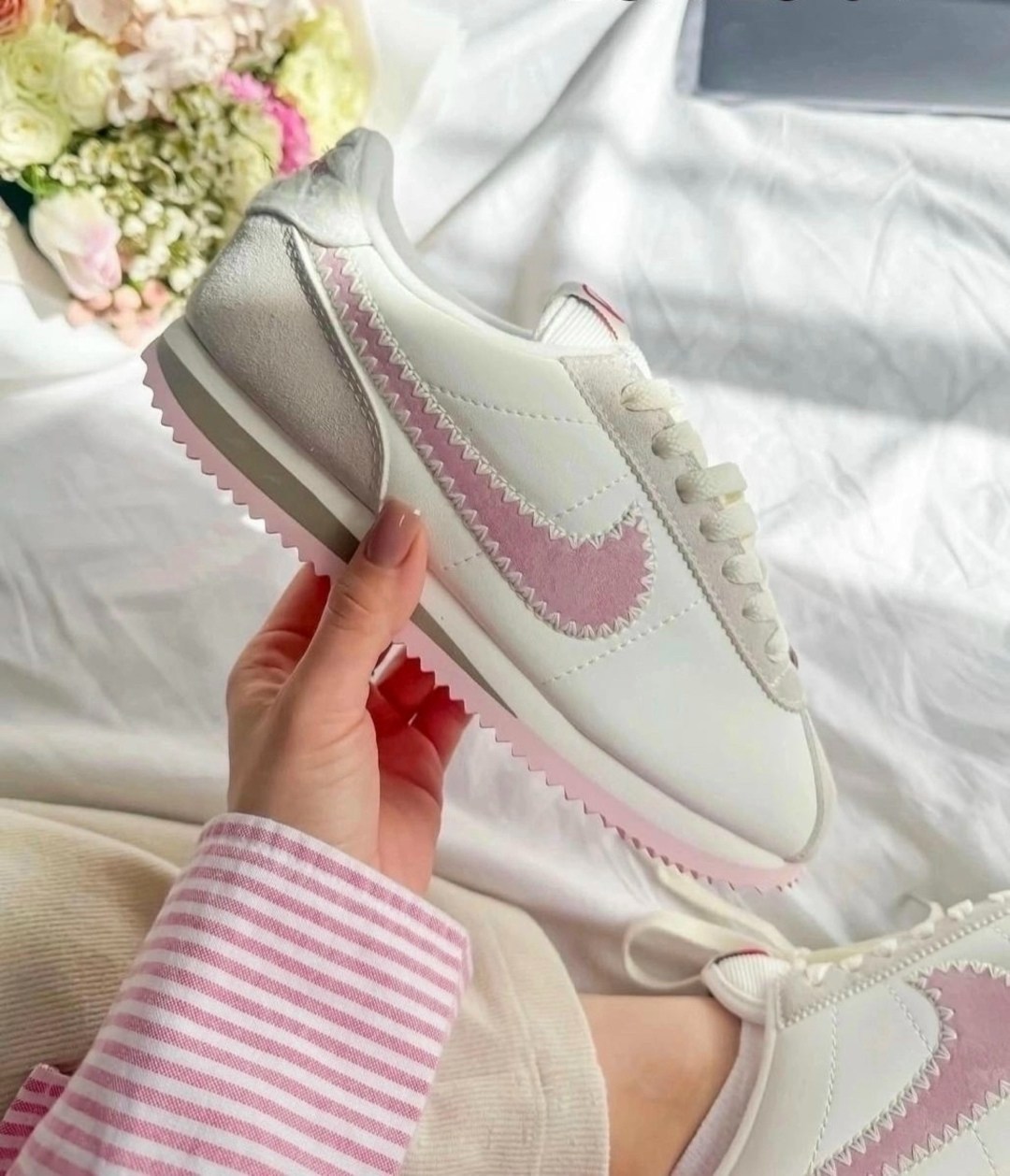 кроссовки nike cortez женские,кроссовки classic cortez nike,кроссовки nike cortez,кроссовки женские nike,кроссовки nike cortez женские бело-розовые