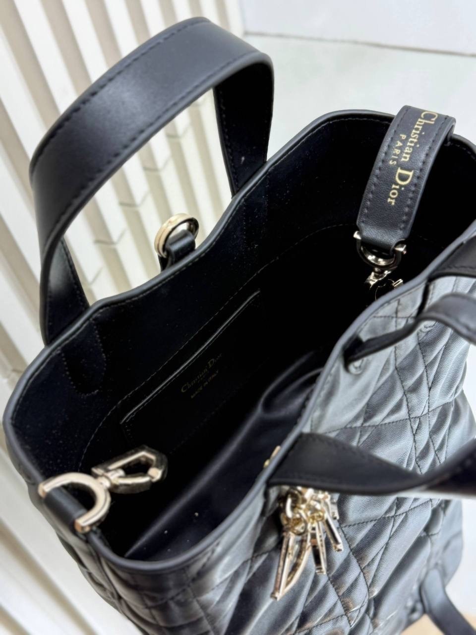 сумка женская christian dior,бежевая женская сумка christian dior,dior сумка,женская кожаная сумка christian dior toujours medium бежевая,брендовая женская сумка