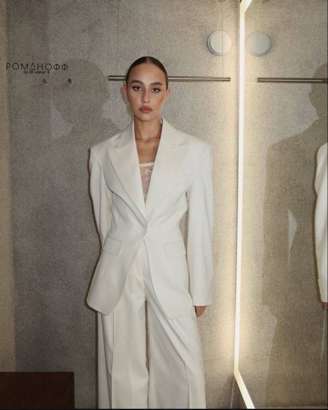 брючный костюм,костюм классический,свадебный брючный костюм,элегантные наряды,свадебное костюм
