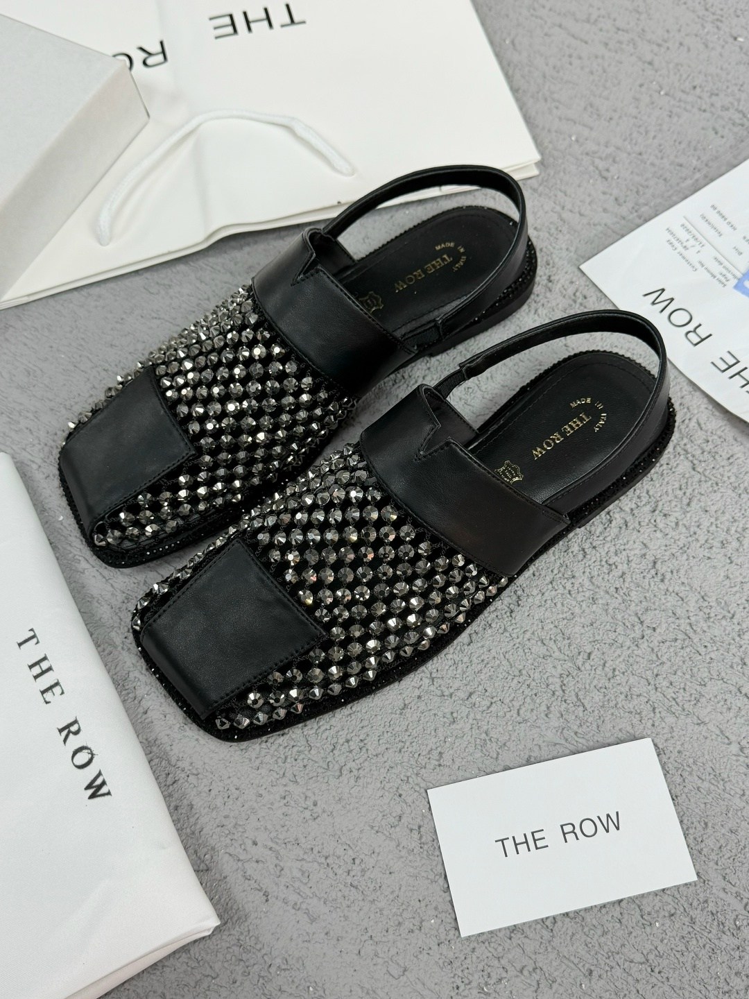 женские шлепанцы,,модные сандалии,женские босоножки,модные шлепанцы