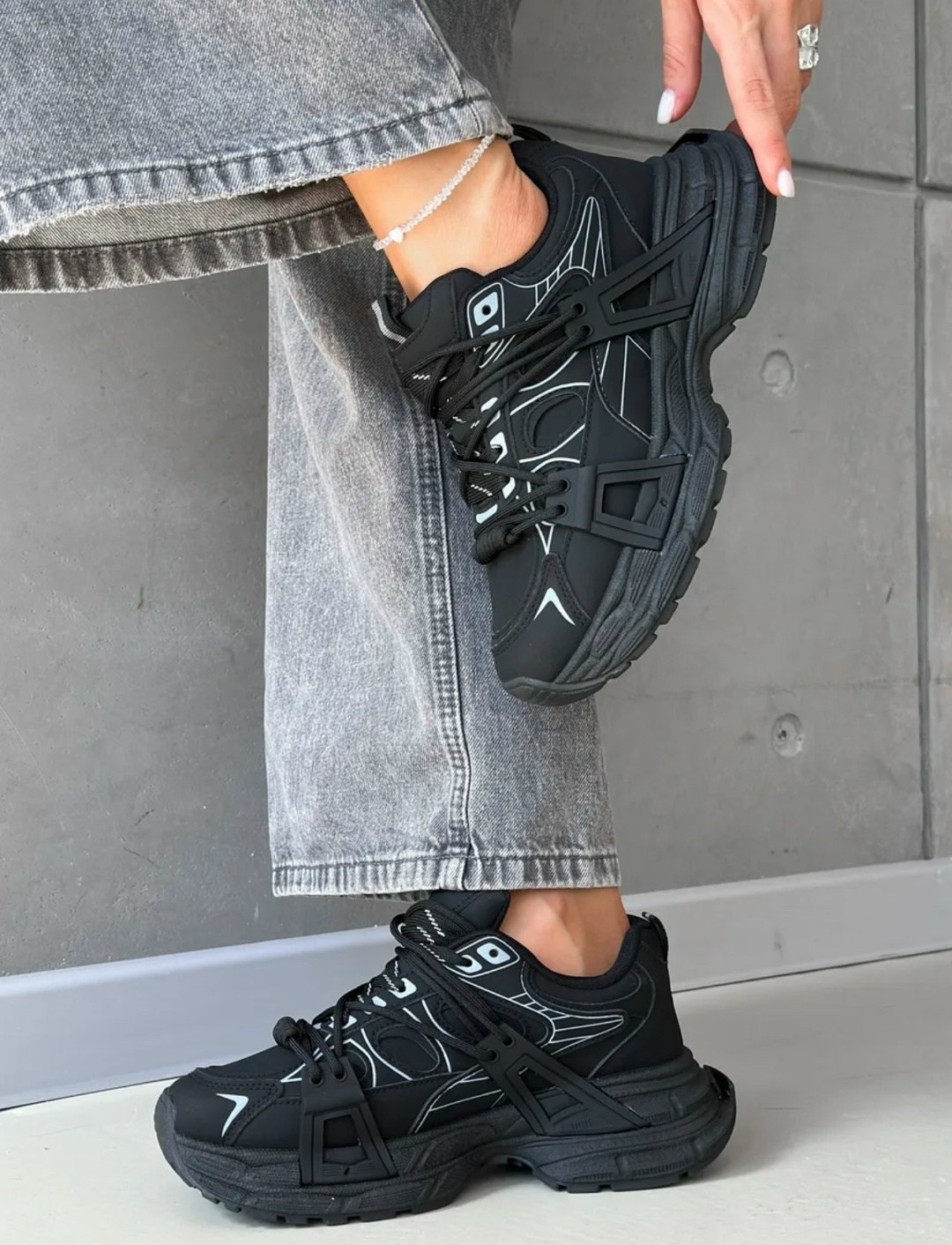 кроссовки баленсиага трек черные,кроссовки balenciaga track,кроссовки balenciaga,женские кроссовки balenciaga,мужские кроссовки balenciaga track в стиле баленсиага черные многослойная подошва