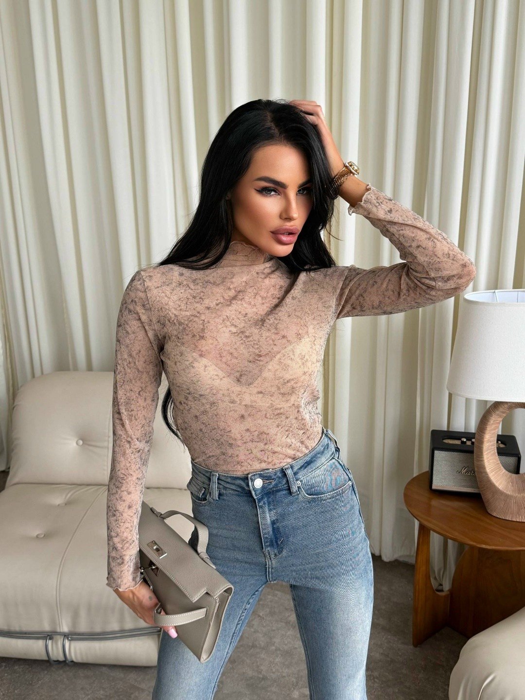 джинсы стильные,женские джинсы,женские джинсы клеш,джинсы светлые