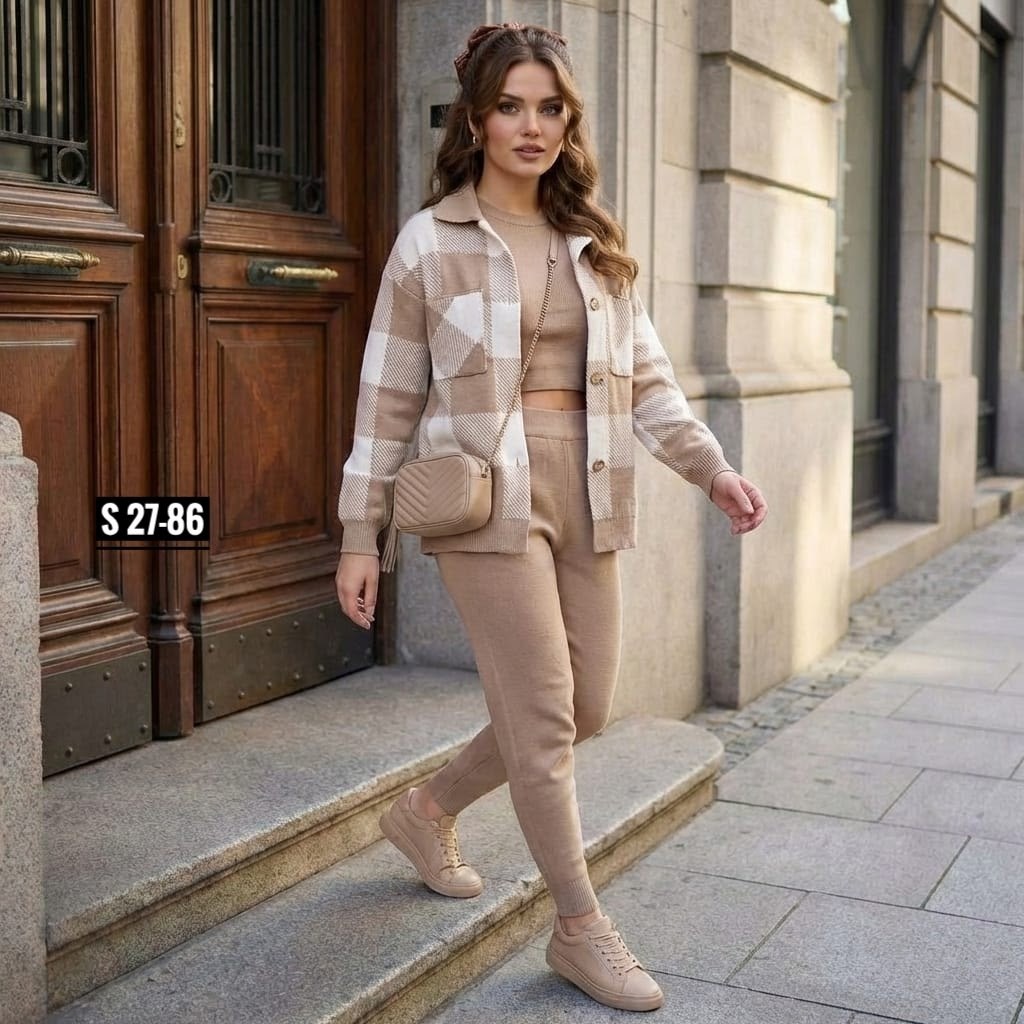 cпортивный костюм женский на флисе,модные костюмы,костюм повседневный женский,костюм тройка спорт шик,трикотажные костюмы