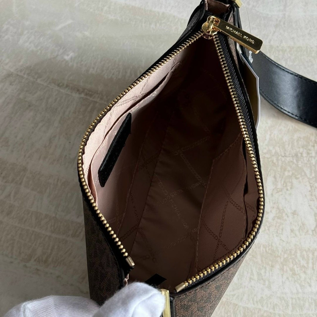 сумка женская michael kors,сумки michael kors,сумка кросс боди michael kors,michael kors jet set travel,сумка michael kors кроссбоди