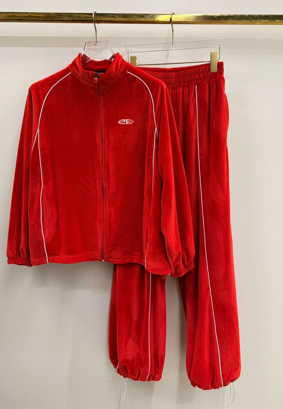 велюровый костюм женский,велюровый костюм,спортивный костюм велюровый,брючный костюм,спортивный костюм