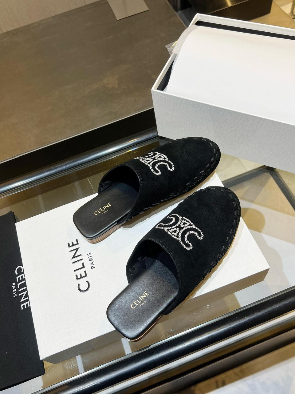 ,шлепки шанель,шлепанцы женские,кожаные мюли,модные тапочки