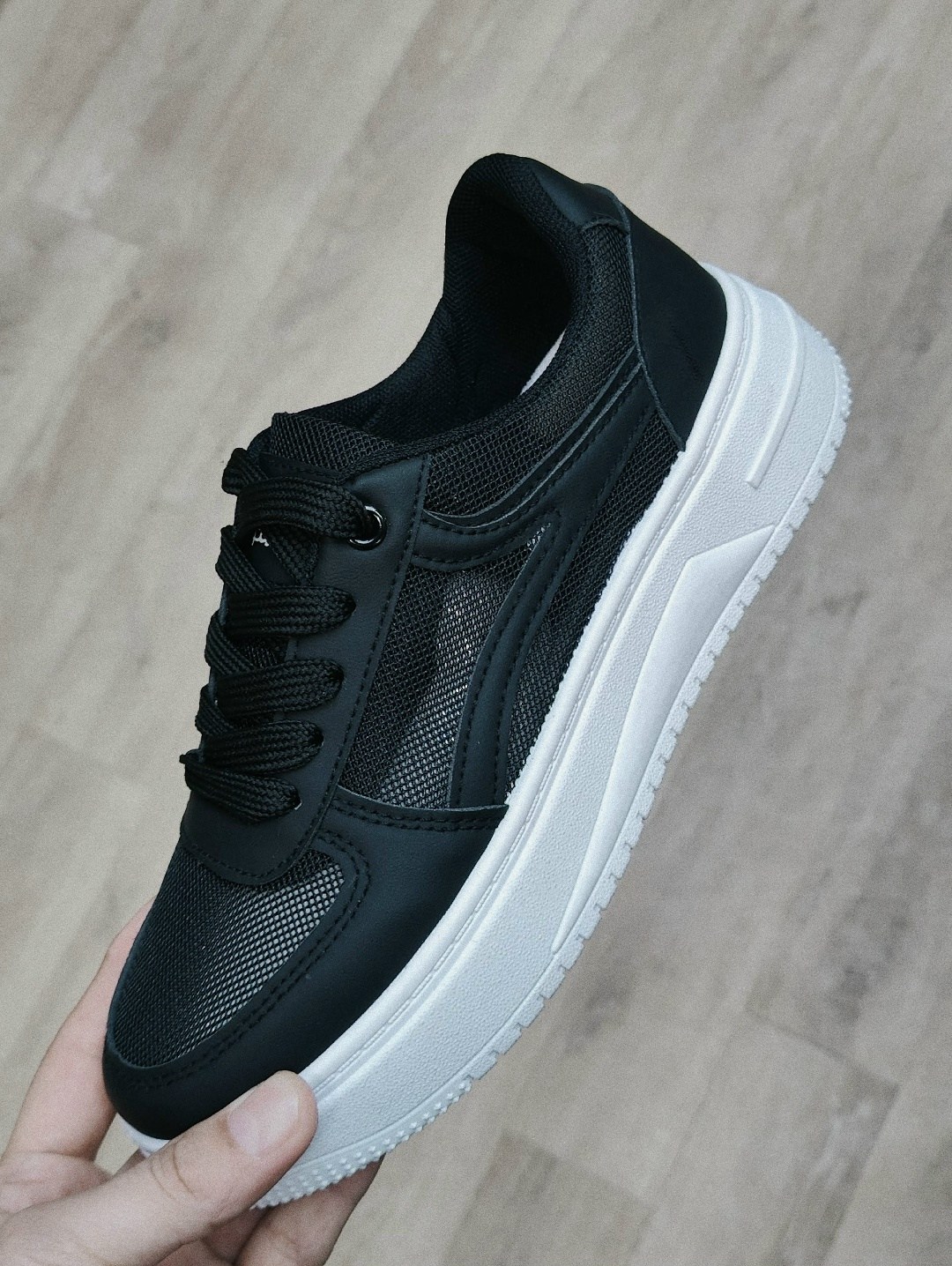 кроссовки женскиe,,кроссовки для женщин,кроссовки белые,кроссовки для девушек