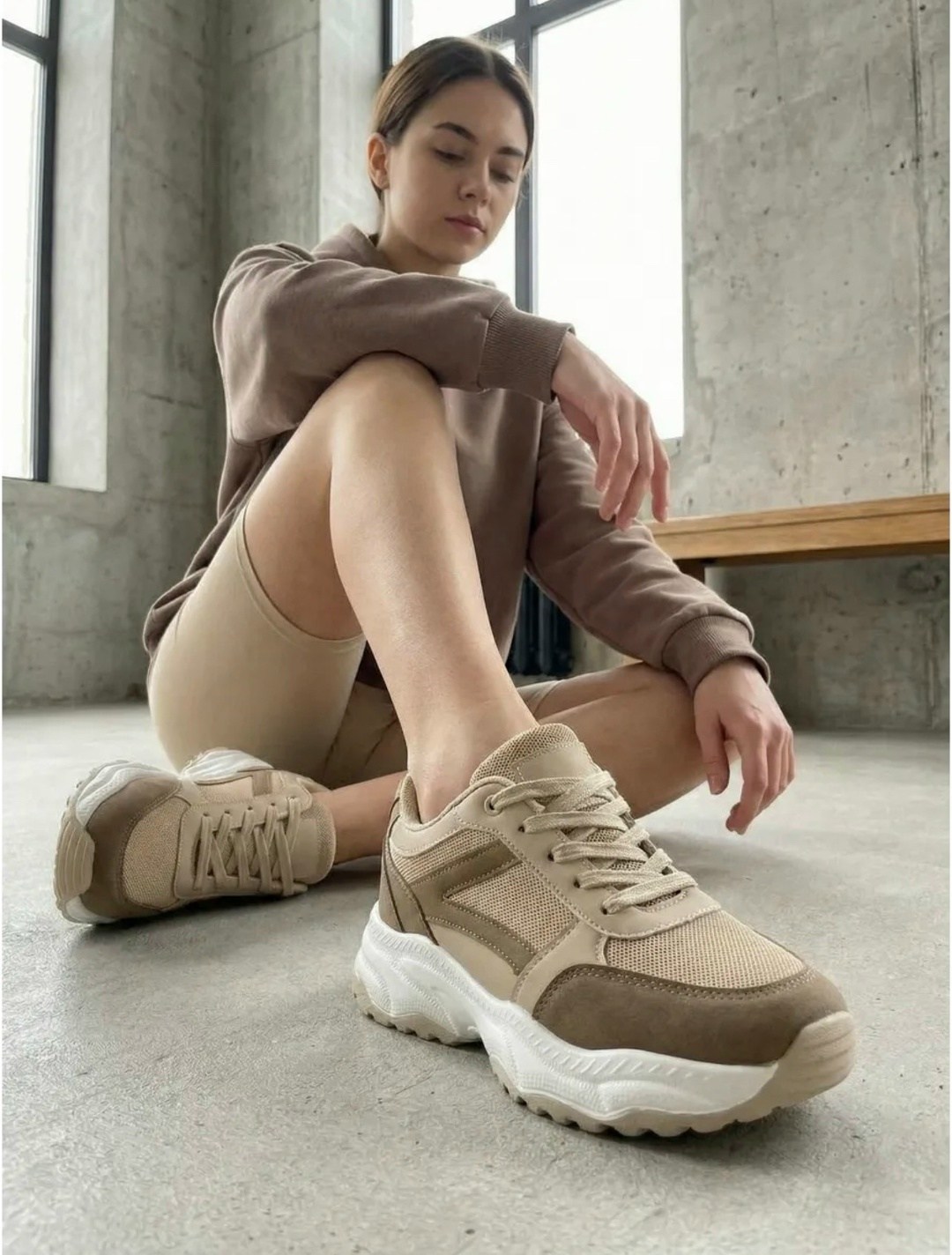 женские кроссовки,,бежевые кроссовки,стильные женские кроссовки,кроссовки женские бежевый
