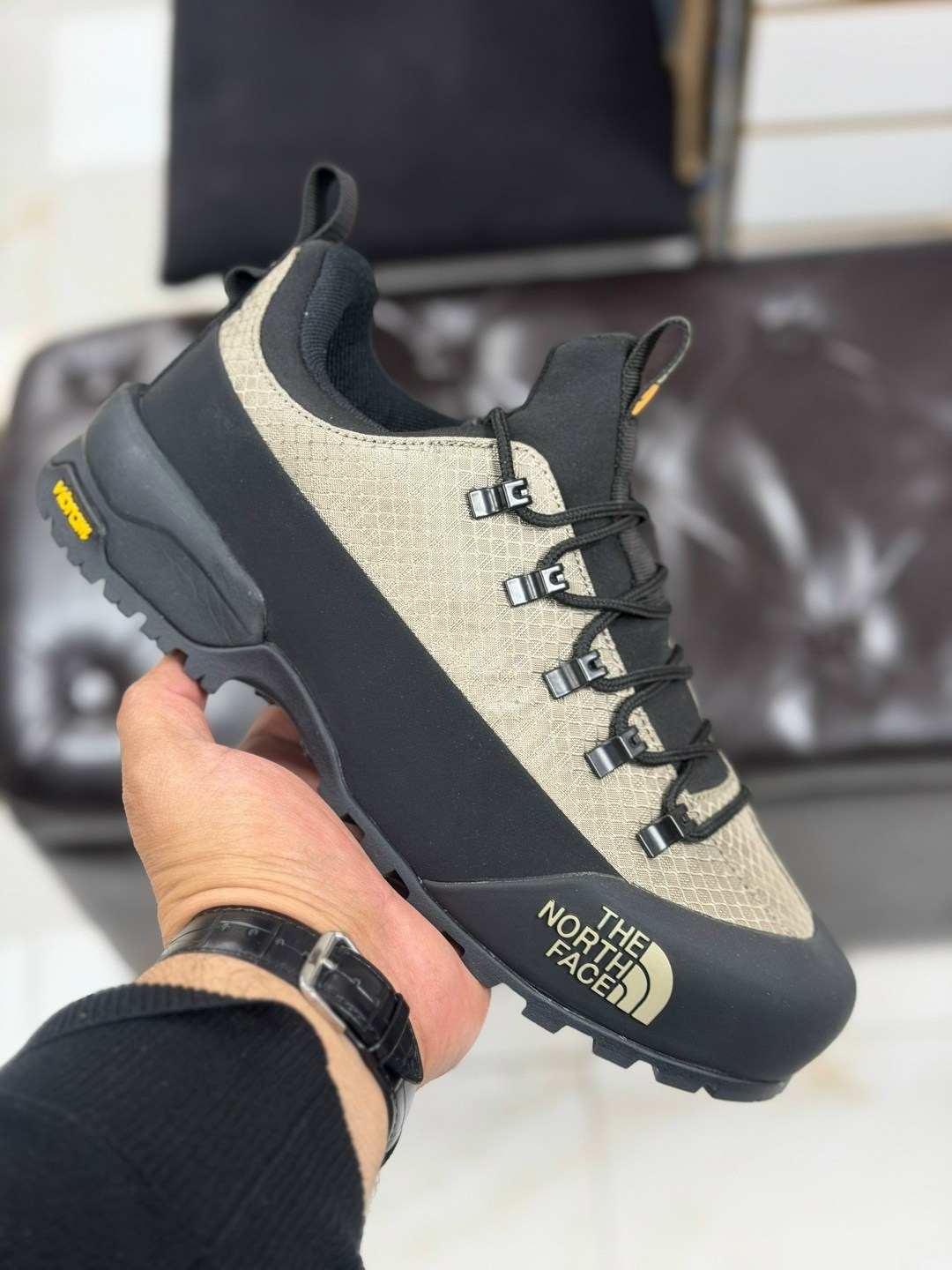 кроссовки мужские the north face,кроссовки the north face,кроссовки the north face gore tex,кроссовки для мужчин,north face мужские зимние кроссовки