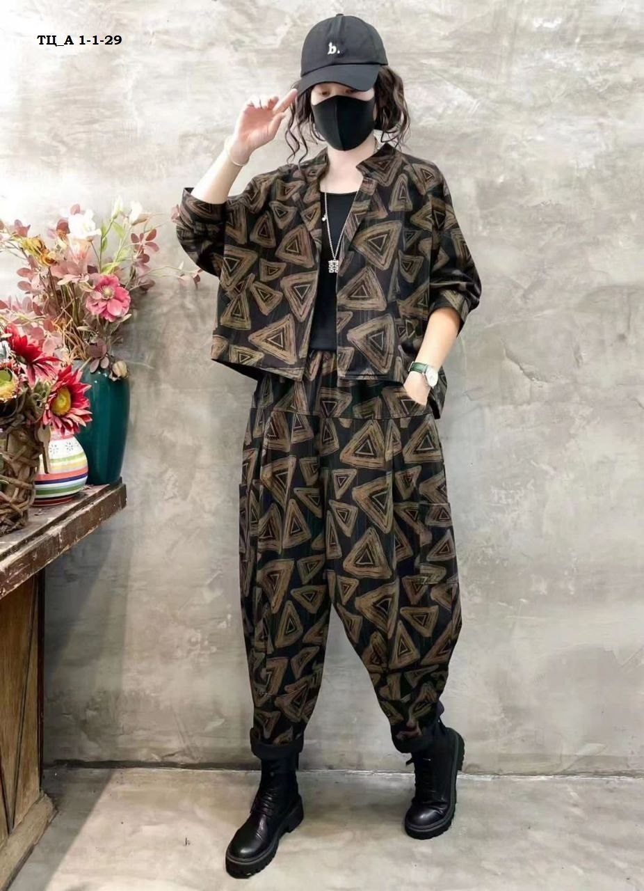костюм женский,модные костюмы,женский спортивный костюм из двух предметов,стильные костюмы,костюм повседневный