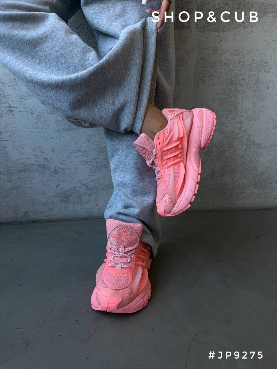 кроссовки баленсиага розовые,женские кроссовки balenciaga,розовые кроссовки,кроссовки баленсиага женские,кроссовки женские розовые удобные balenciaga