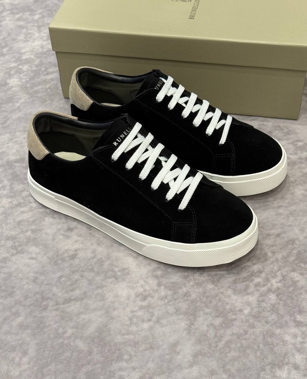 кеды замшевые,чёрные замшевые кроссовки brunello cucinelli,brunеllо сuсinеlli чёрные замшевые кроссовки,замшевые кроссовки brunello cucinelli,