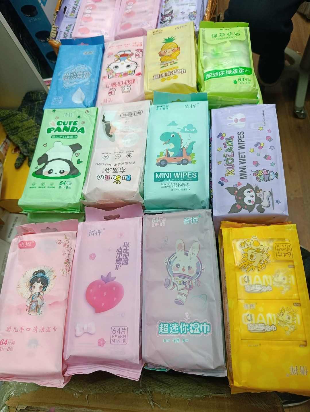 детские влажные салфетки,влажные салфетки мини,влажные салфетки для детей,салфетка влажная,салфетки для чистки