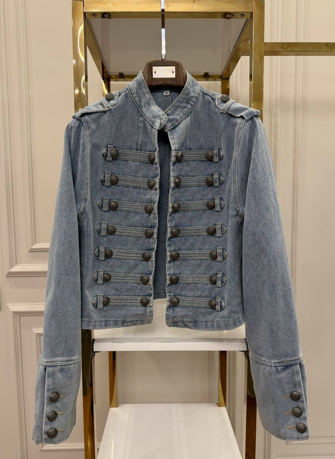 куртка женская джинсовая,женская джинсовая куртка в стиле ретро,джинсовая куртка,джинсовая куртка с воротником,короткая джинсовая куртка