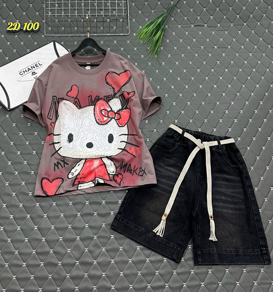 футболки для девочек,одежда для девочек,юбка для девочек,серая джинсовая юбка с принтом hello kitty для девочки gsk018347-1,юбка gloria jeans hello kitty