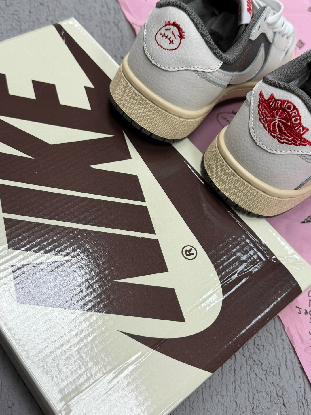 travis scott x air jordan 1 low sail/shy pink,,кеды travis scott x air jordan 1 pink oxford,travis scott x air jordan 1 low golf pink dm7866-600,travis scott x air jordan 1 low golf pink