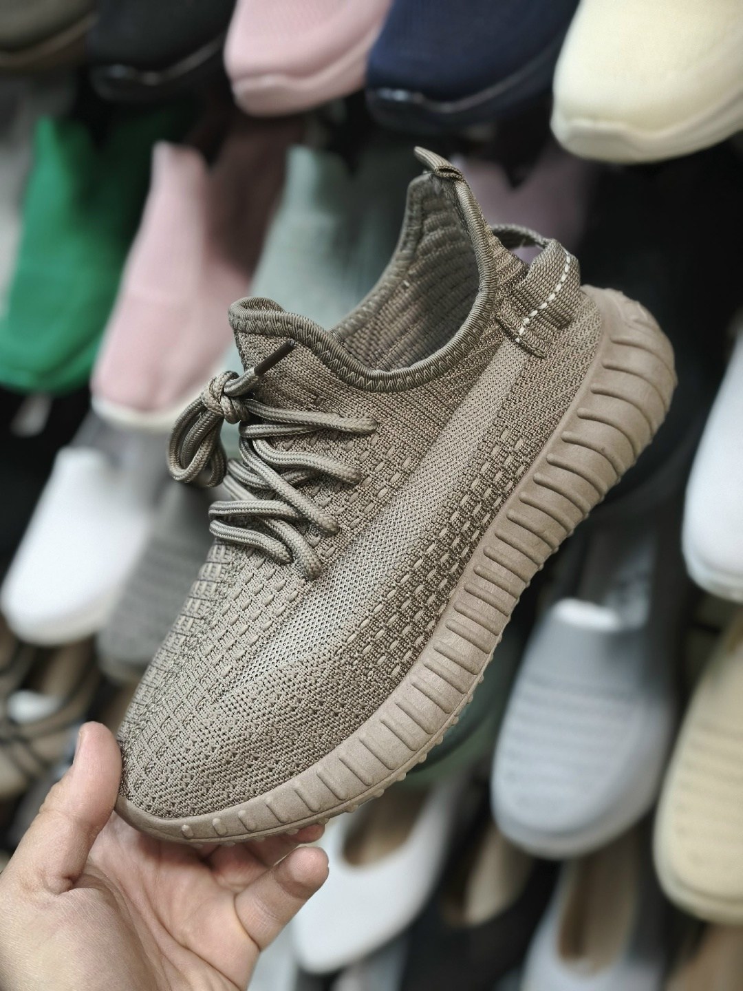 adidas yeezy boost,adidas yeezy boost 350,adidas yeezy boost 350 v2 sand taupe,yeezy boost,adidas yeezy boost 350 v 2