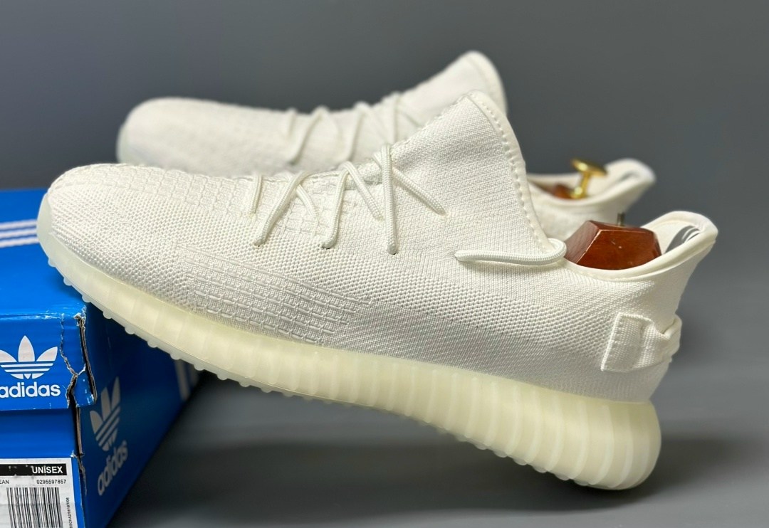 кроссовки adidas yeezy 350 boost v2 triple white,кроссовки adidas yeezy boost 350,кроссовки adidas yeezy boost,adidas yeezy boost 350 v 2,adidas yeezy boost 350 cream white