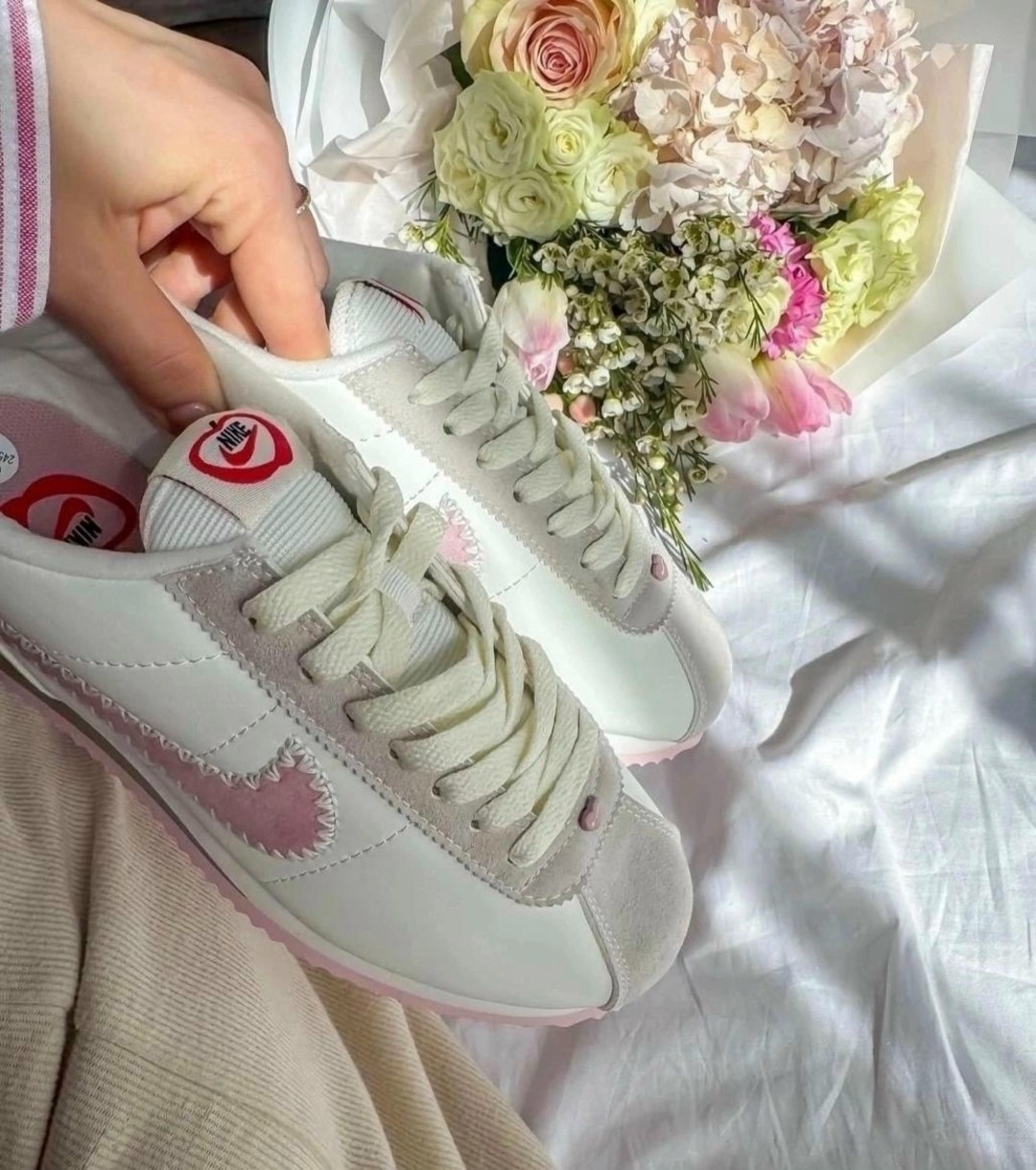 кроссовки nike cortez женские,кроссовки classic cortez nike,кроссовки nike cortez,кроссовки женские nike,кроссовки nike cortez женские бело-розовые