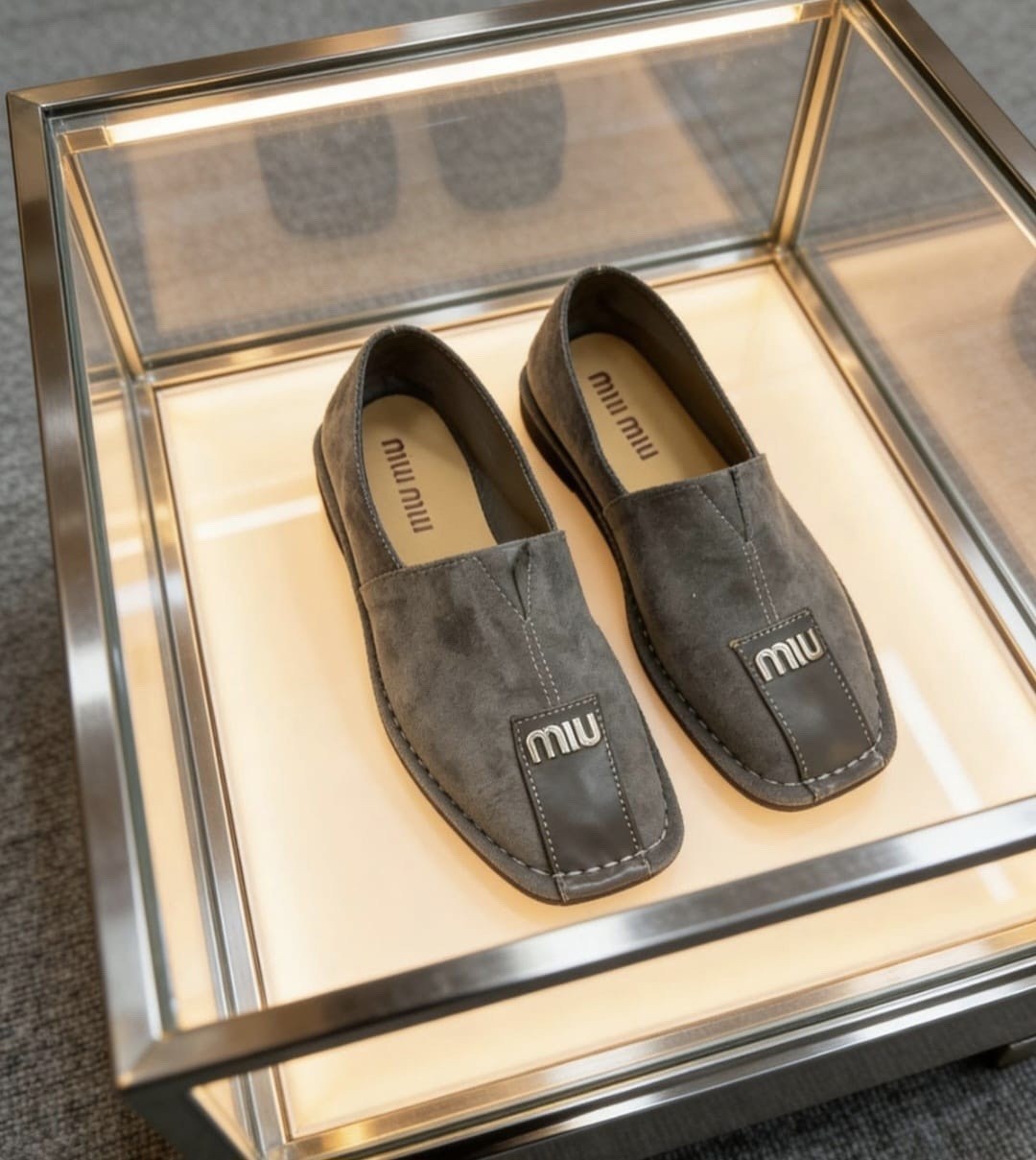 лоферы miu miu,,лоферы miu miu velvet loafers,замшевые лоферы,лоферы miu miu арт лф48