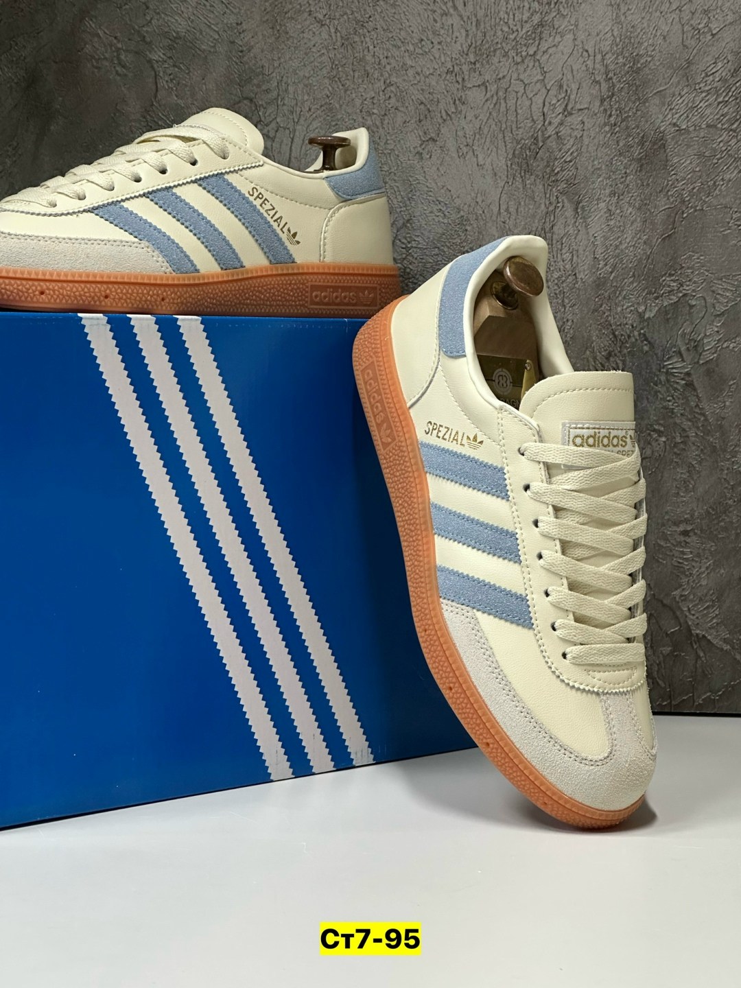 кроссовки adidas,кроссовки adidas spezial,кроссовки adidas samba,кроссовки мужские женские adidas,кроссовки adidas samba og