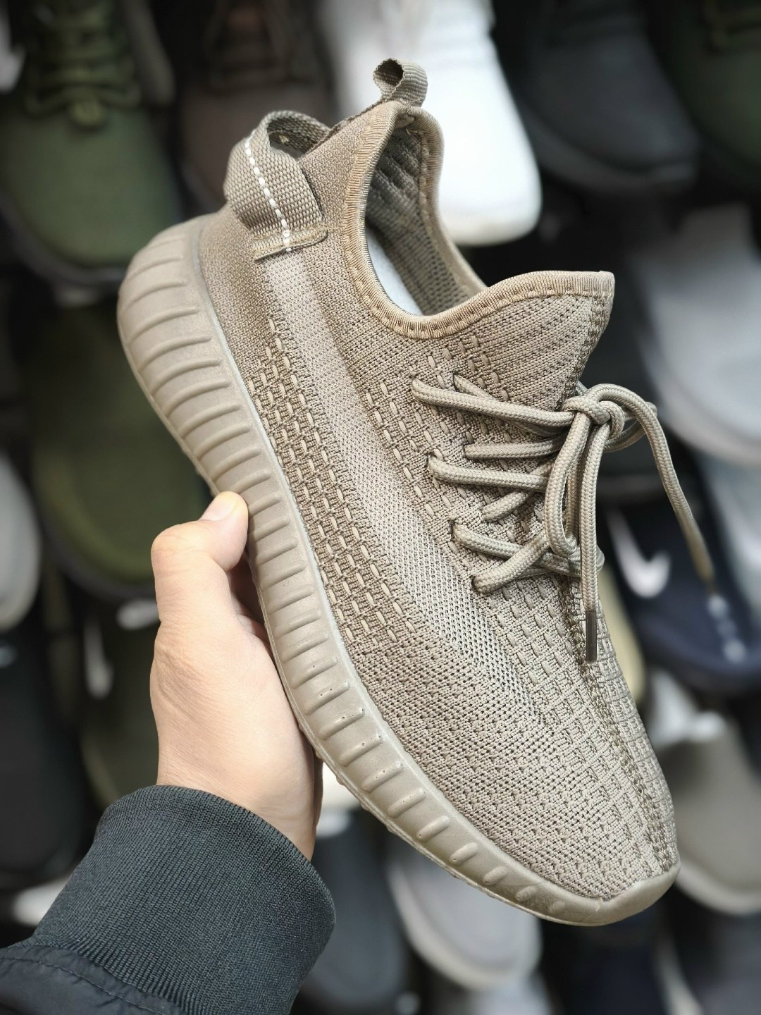 кроссовки мужские yeezy boost 350,кроссовки adidas yeezy boost 350,adidas yeezy 350 boost,кроссовки adidas yeezy boost,adidas yeezy boost 350 v2 cinder