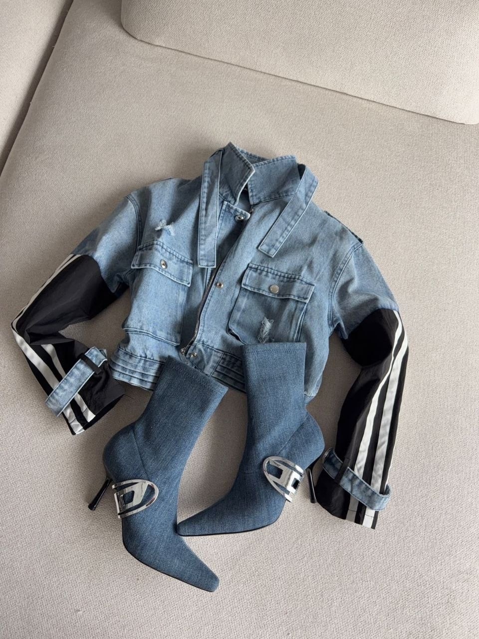 джинсы модные в 2025,модные джинсы,джинсы комбинированные,модные джинсы в 2025 году