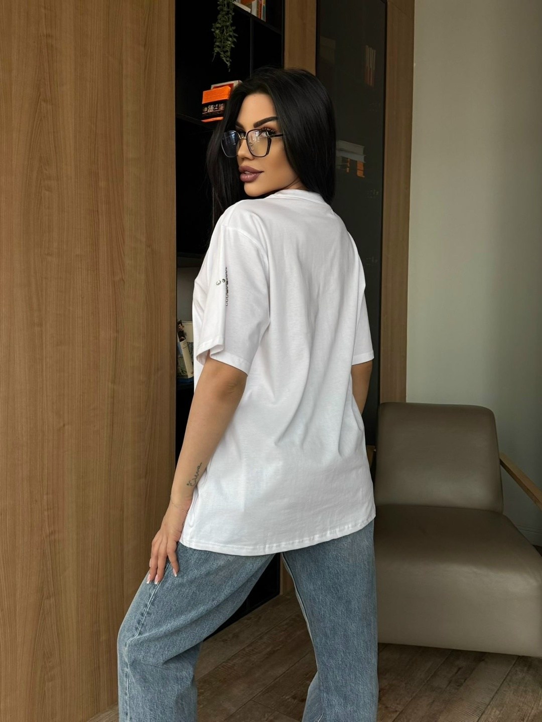 футболки женская оверсайз,женская футболка,футболка оверсайз со стразам,футболки женская оверсайз с принтом,белая футболка оверсайз