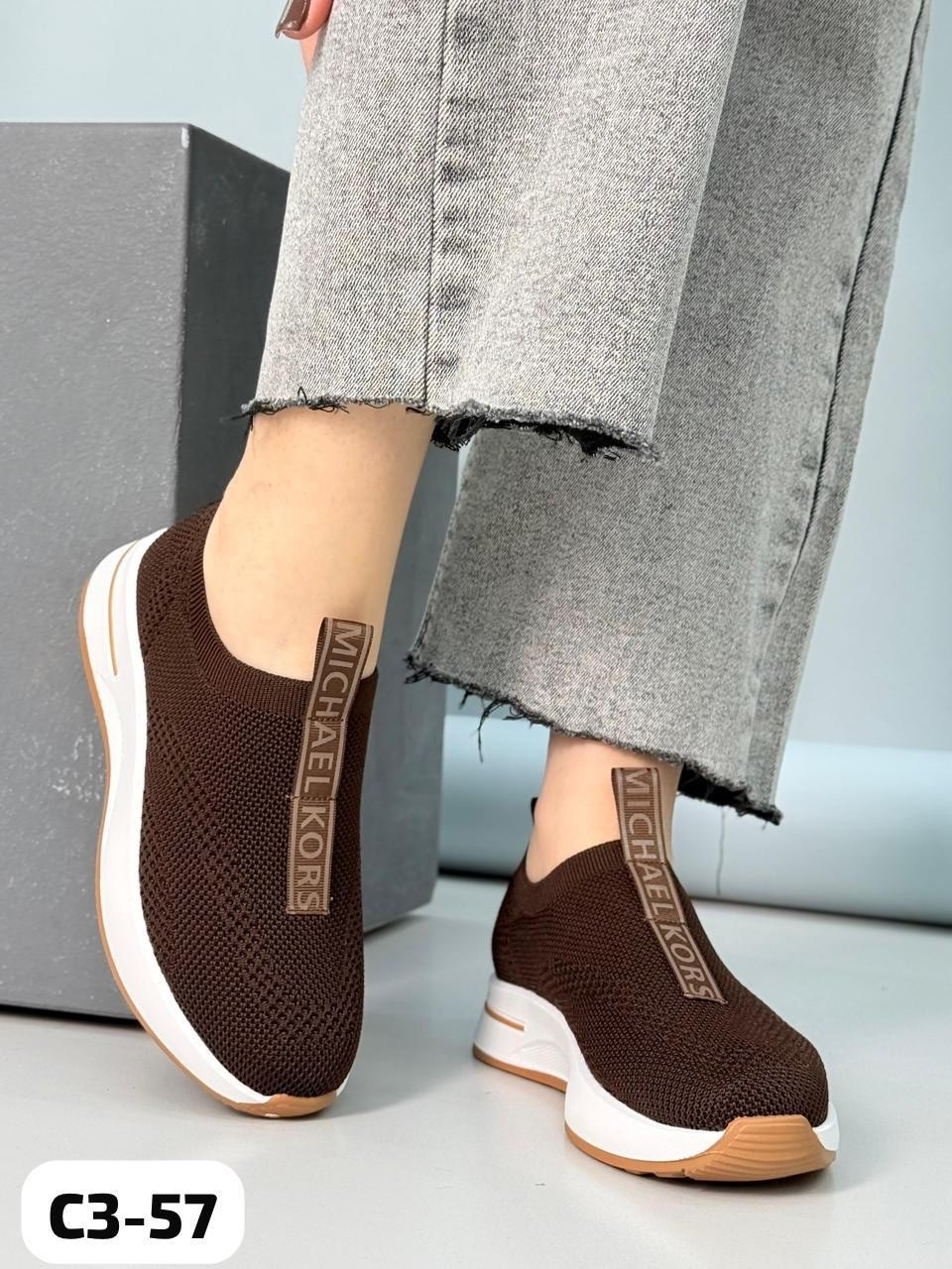 ,кроссовки женскиe,женская ,спортивная ,слипоны кроссовки