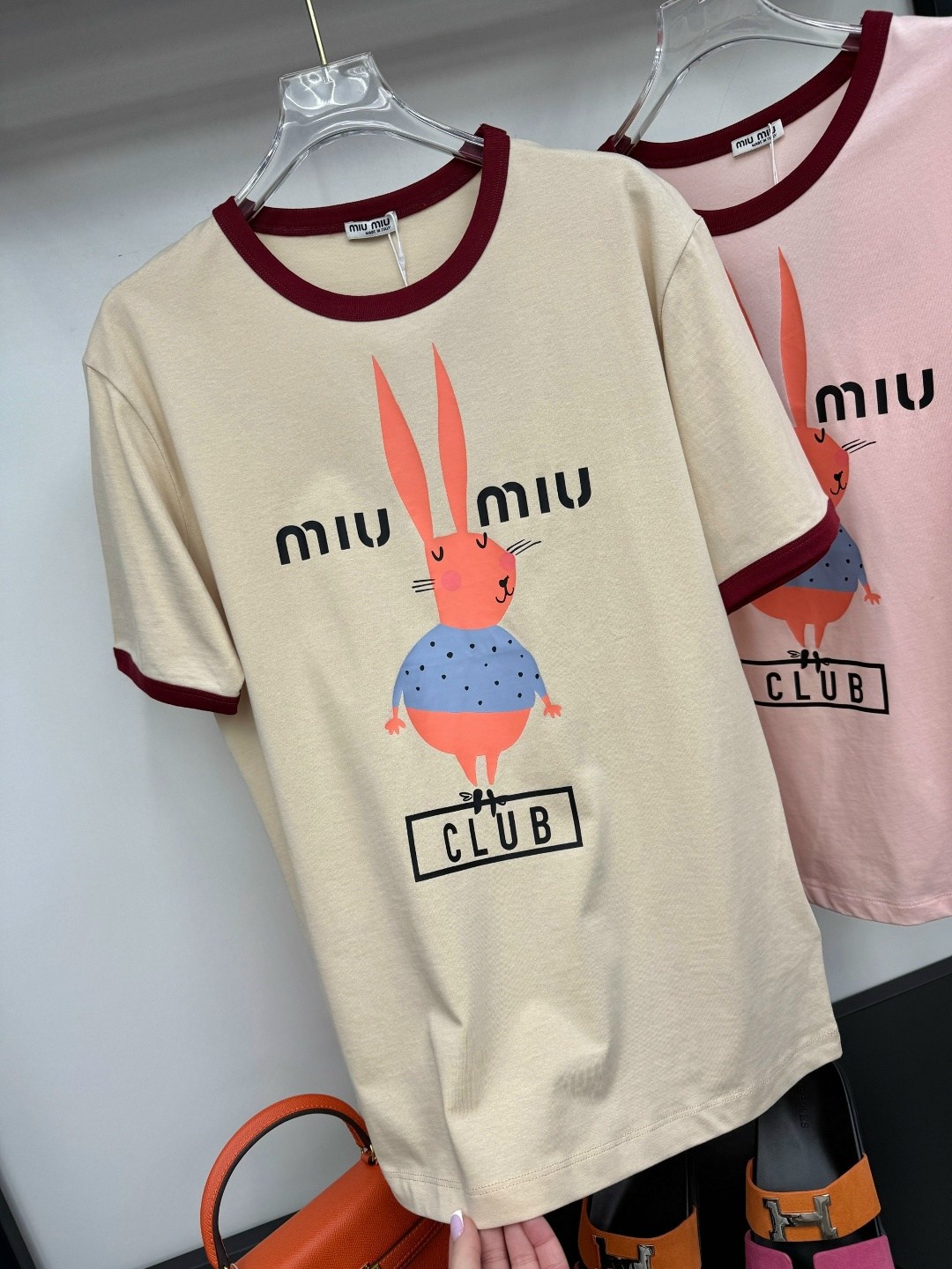 футболки женская,футболки модные,футболки женские с принтом,футболка миу миу,футболка miu miu