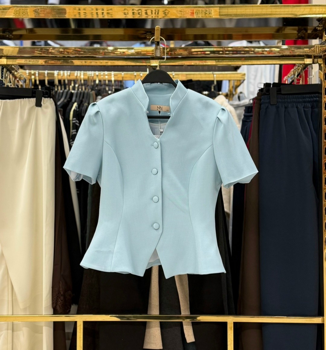 элегантные наряды,блузка с оборками,женские наряды,модное платье,стильные наряды