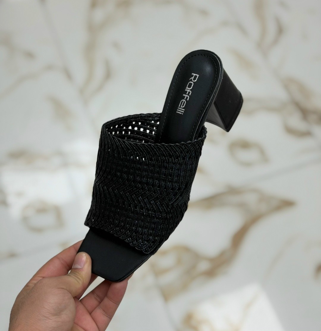 женские босоножки,,босоножки боттега,мюли женские,модные шлепки