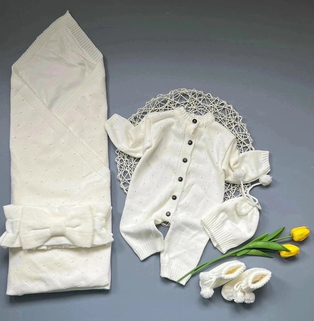 комплект на выписку,комплект вязаный на выписку,вязаные комплекты для новорожденных,вязаный комбез на выписку,вязаный комбинезон для новорожденных
