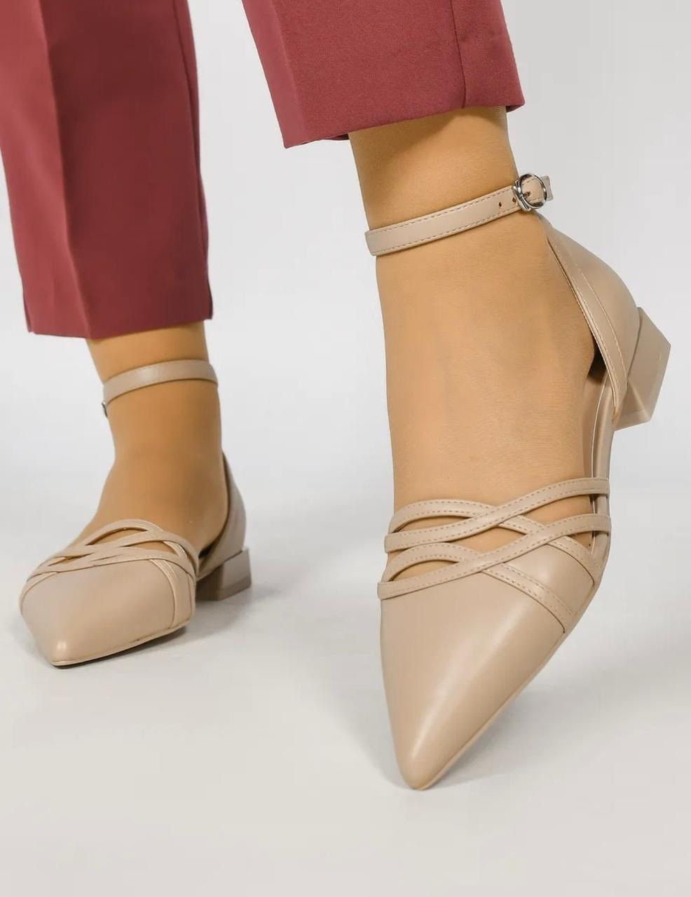 женская ,короткие каблуки,туфли на высоких каблуках,туфли на среднем каблуке,туфли с ремешками